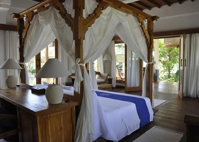 Hotel Santi Sari Boutique