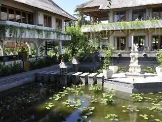 Santi Sari Boutique Hotel 5*