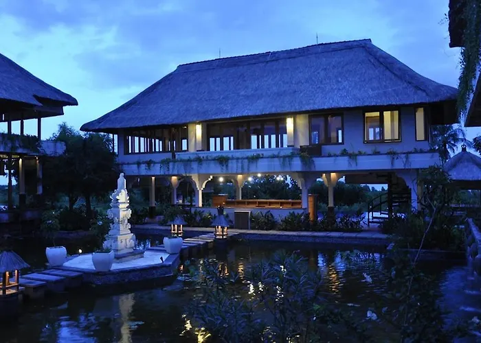 Santi Sari Boutique Hotel 5*